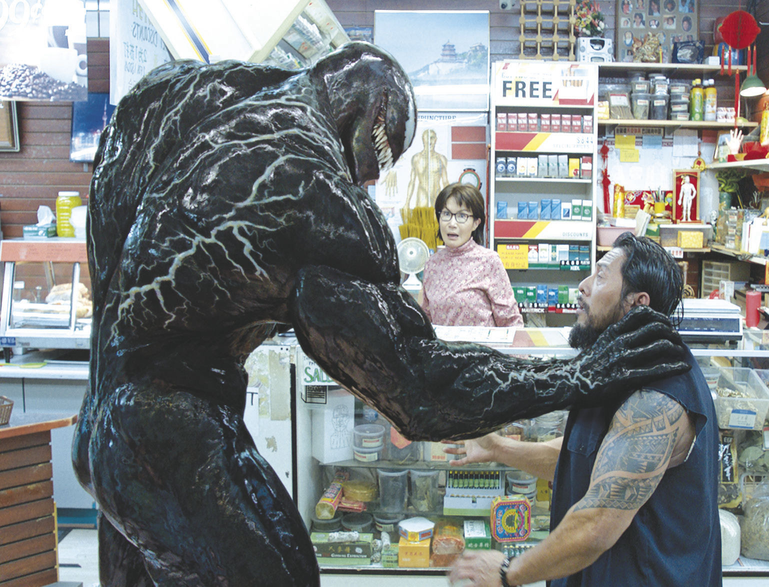 Review: ‘Venom’ has some bite but loses the plot
